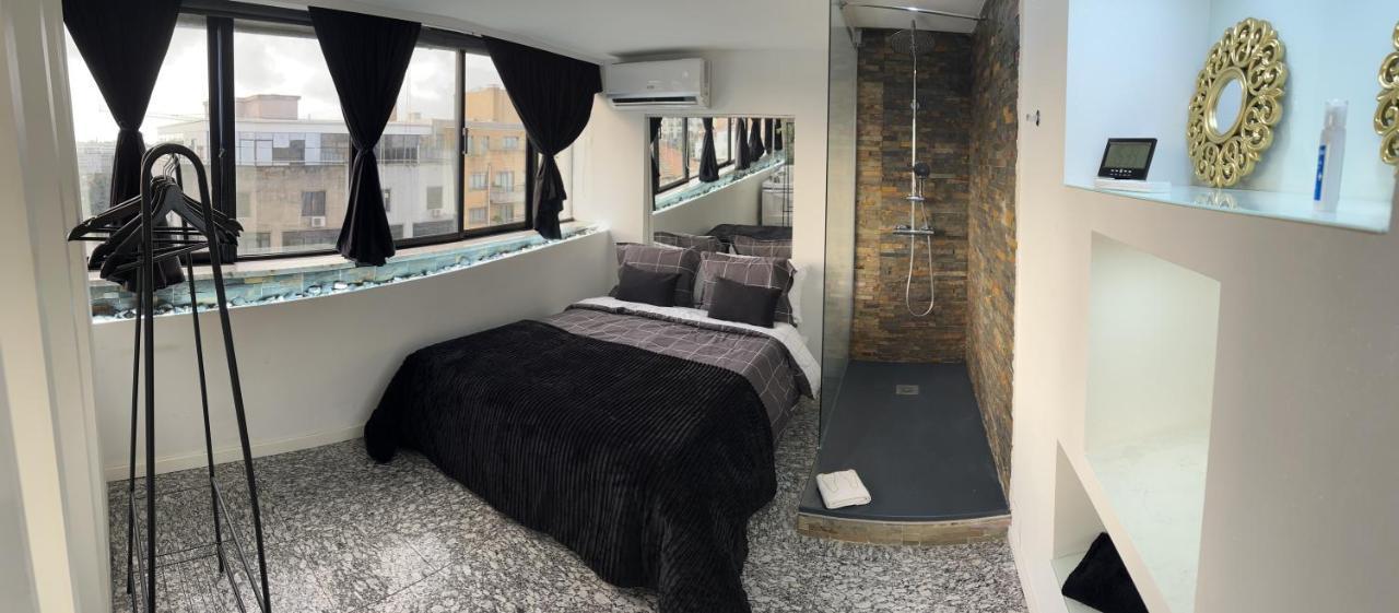 Modern Room With Indoor Shower Near The River - Quarto Moderno Com Duche Interior Proximo Da Ribeira Vila Nova de Gaia Exteriér fotografie