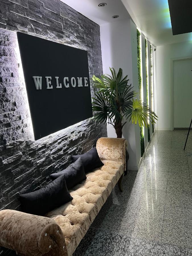 Modern Room With Indoor Shower Near The River - Quarto Moderno Com Duche Interior Proximo Da Ribeira Vila Nova de Gaia Exteriér fotografie